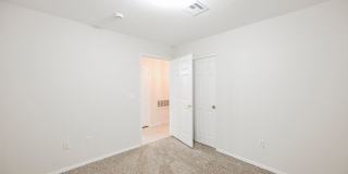 Gated Community townhome, with private garage Gallery 27