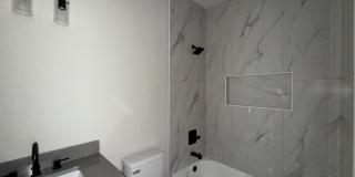411 Moselle Gallery 17