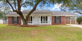 WELL CARED FOR & MOVE IN READY! Gallery 1