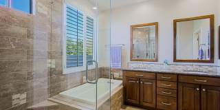6917 E SIENNA BOUQUET Place Gallery 25