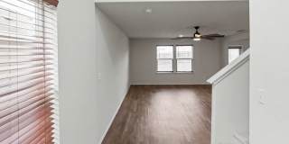 Open-Concept 3BR + Game Room Near Fort Sam & Randolph - Realtor Commission: $500 Gallery 8