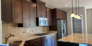 16704 SHACKLEFORD Way Gallery 7
