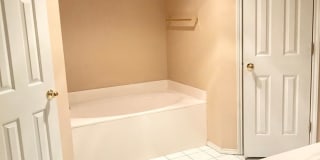 Fantastic 3/2/2 located in South Lubbock! Preleasing for JULY 1st!! Gallery 4