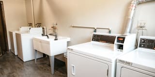 Garden Grove Apartments Gallery 8