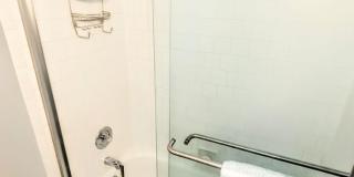 Seasonal/short term 2/2 vacation condo close to Anna Maria Gallery 30