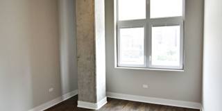 3833 N Broadway Gallery 323