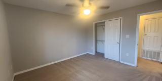 2170 Tom St Gallery 12