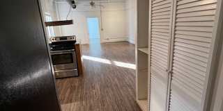 1106 Broadway Gallery 13
