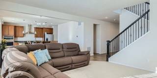 Beautiful Home in Windsor Gallery 12