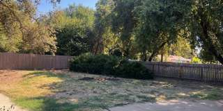 4 Bedroom Home With Pool! Gallery 20