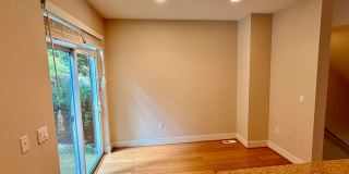 Spacious 2 Bed 2.5 Bath Lakemont Townhome with Greenbelt Views. Gallery 8