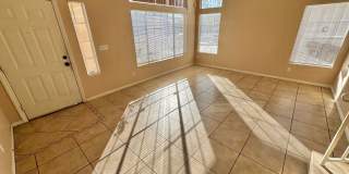 Charming home in a desirable Henderson neighborhood Gallery 3