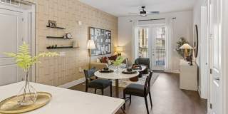 The Waylon Apartments & Townhomes Gallery 3