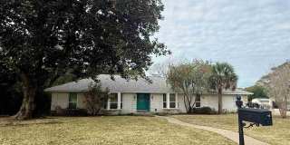 2371 Connell Dr Gallery 1