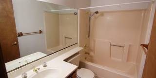 3 Bedroom Home for Rent in Redding CA | Office, RV Parking, Fenced Yard & 2-Car Garage Gallery 16