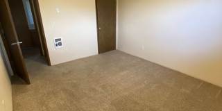 1 Bedroom 1 Bathroom at Hollywood Park Apartments Gallery 43