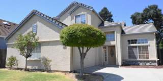 Home in Elk Grove! 3 Bed, 2.5 Bath Gallery 1