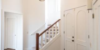 4BR/2.5BA 3,274sqft! STUNNING GG VIEWS!!! Yard! Spa! 4 Car Parking! Pet! PROGRESSIVE Gallery 7