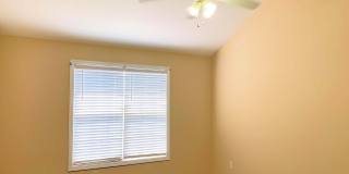 Townhome just minutes to Gate 2. Gallery 3