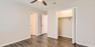 Shoal Creek North Gallery 11