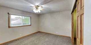 5525 Blackthorn Drive Gallery 1