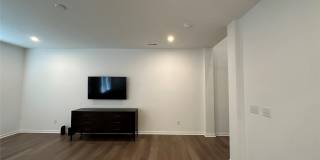 13010 Rover Street Gallery 10