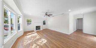 2074 Summit Avenue Gallery 9