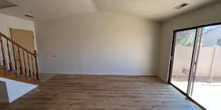 Available September 25th! 3 bed, 2.5 bath, 2 car garage for rent Gallery 9
