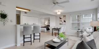 Charming 2 bed 1 bath Condo in Centennial! Gallery 9