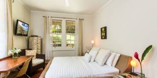 Private Diamond Head Three-Bedroom Home Private Diamond Head Three-Bedroom Home Gallery 17