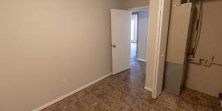 Stonegate Complex -- Fully Furnished and Utilities Included! Gallery 31