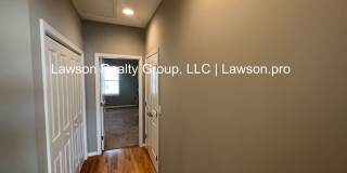 Luxurious Colonial Green Townhome with Garage Gallery 37