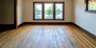 30 West Henry St - Upper Gallery 4