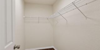 780 OVERLOOK GROVE Drive Gallery 43