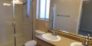 GORGEOUS SINGLE STORY WITH MANY UPGRADES*3 BEDROOMS*SPARKLING POOL AND SPA! Gallery 17