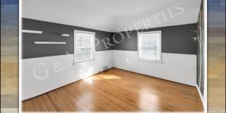 4-Bedroom Home Rental - Walk to Strong Hospital!! Gallery 22