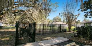 The Elizabeth Gallery 17