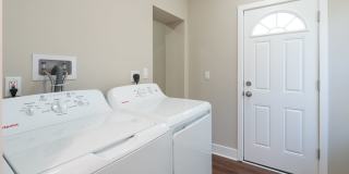Renovated 3 Bedroom, 1.5 Bath Home in Newbold — Central Air, In-Unit Laundry, Private Yard Gallery 13