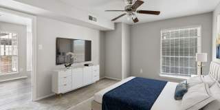 Vintage at 18th Street Gallery 29