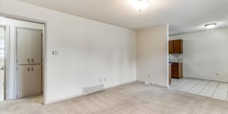 Three Bedroom Home in Derby! Gallery 5
