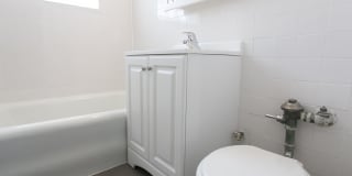 5415 S. Woodlawn Avenue Gallery 39