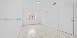 7280 NW 114th Ave Gallery 11