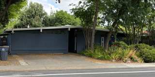 6 Bedroom 2 Bathroom Central Davis Home Gallery 1