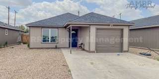 3 Bedroom In Lubbock ISD! New Move In Special! 1/2 Month FREE on a 12 Month Lease! Gallery 1