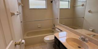 5 bedroom, 3.5 bath Pool Home Gallery 15