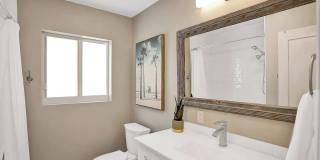 604 NE 25th Avenue Gallery 25