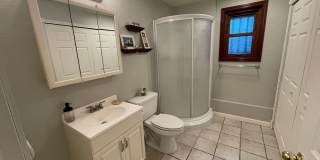 Spacious 3 Bedroom Home Close to Everything! Gallery 6