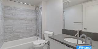 Hollywood 12 Gallery 14