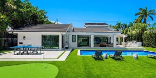 207 Holiday Dr Gallery 9