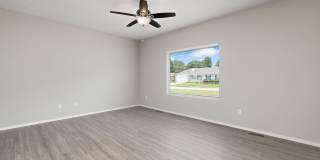 3 Bedroom Duplex Rental in Monte Cristo Neighborhood! Gallery 1